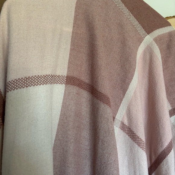LC Lauren Conrad Blush Pink Plaid Blanket Shawl Wrap Winter - Picture 4 of 5